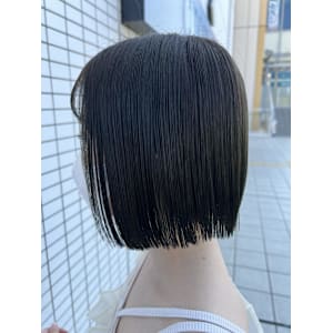 《cropes辻堂 阿部》ボブとオリーブグリーンとインナーと