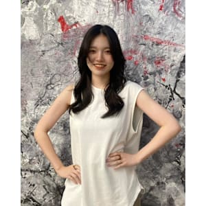 ステップボーンカットハイレイヤースタイル