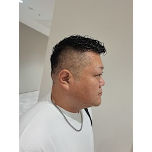 フェード＋パーマ　メンズ理容室　床屋　barber