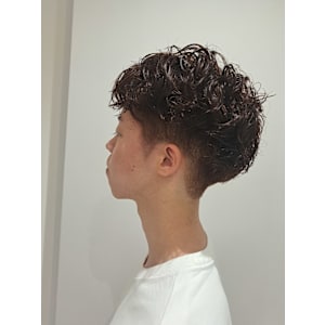 ツーブロック+パーマ    メンズ理容室　床屋　barber