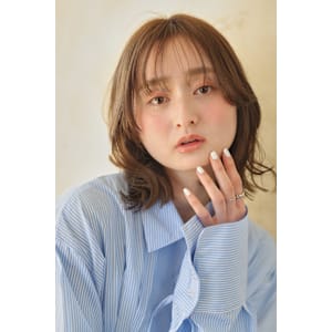 レイヤーくびれミディアム