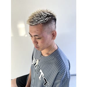 フェードカット/ブリーチ/短髪