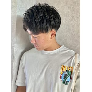 刈り上げ　ツーブロック　メンズショート　爽やか　ビジネス