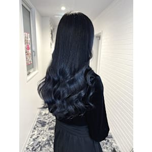 ブルーブラック