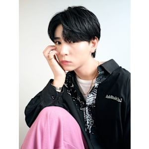 ナチュラル毛流れセンターパート