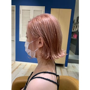 ピンクベージュカラー