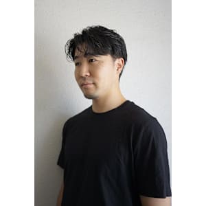 センターパート/スパイラルパーマ/平塚美容室