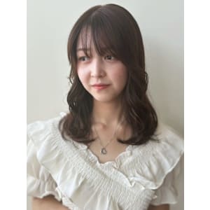 顔周りレイヤー　ゆるめカール　シースルーバング　グレージュ