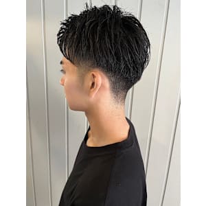 刈り上げショート　束感スタイリング　ビジネス　爽やか