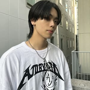 メンズウルフ×センターパート