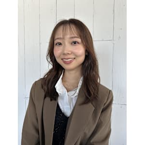 [aika] ナチュラルブラウンで見せる秋カラー