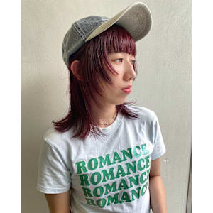 ミディアム顔まわりレイヤー×カシスレッドカラー