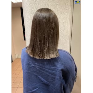 ミルクティーグレージュボブケアブリーチ所沢