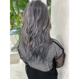 外国人風♪シルバーグレー