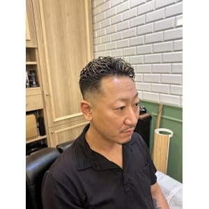 フェードメッシュ＋パーマ