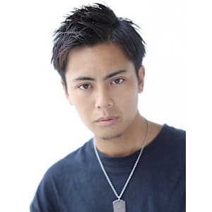 シチサンショート ツーブロック 刈り上げ 黒髪 アップバング