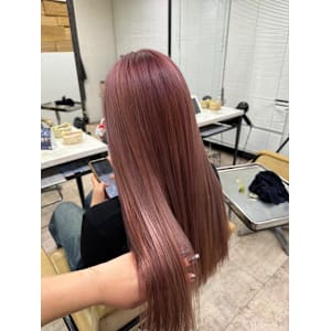ピンクベージュロングレイヤー前髪イメチェンケアブリーチ所沢