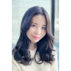 大人ゆるふわセミロング／東銀座 - 1％er professional【ワンパーセンター プロフェッショナル】掲載中