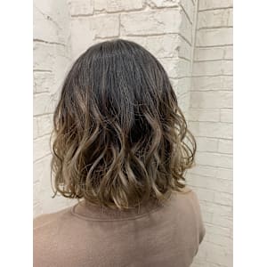 グレージュグラデーションケアブリーチ所沢