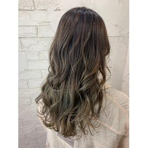 オリーブグレージュグラデーションカラーケアブリーチ所沢