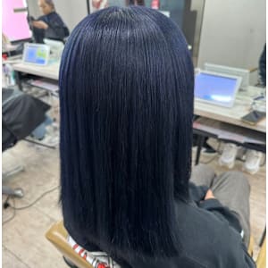 ネイビーブルーミディアムケアブリーチ所沢練馬