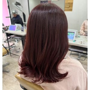 チェリーレッドミディアムケアブリーチ前髪所沢練馬