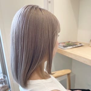 《イーズ鎌倉》ダブルカラーで秋冬おすすめミルクティーカラー