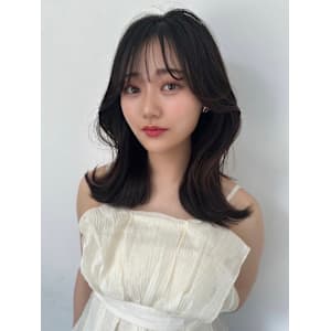 大人可愛いレイヤースタイル