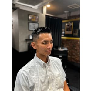 ミドルフェードアップバング