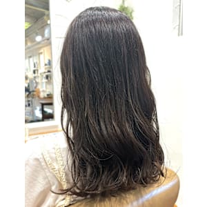 暗髪グレージュ