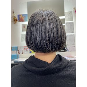 白髪まじり×ボブ