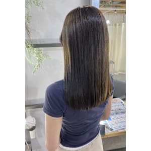 オリーブ/透明感カラー