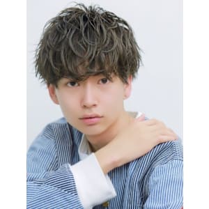 シャドウパーマ 無造作 マッシュ  シルバーアッシュ 大名