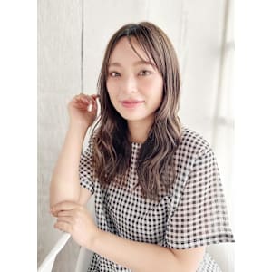 大人可愛いAラインミックスカール