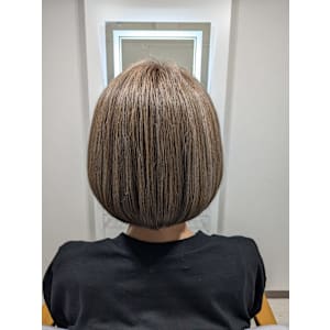 艶髪ショートボブ✕外国人風ハイライトアッシュベージュ