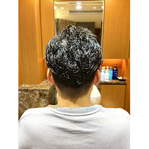 銀座　理容室　ナチュラルパーマ　ビジネスマン