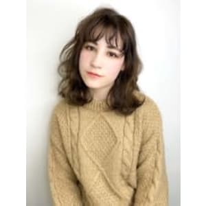 外国人風カラーのミディアムボブ