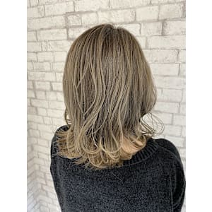 シークレットイルミナカラー