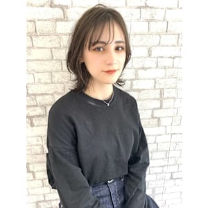 ミディアムウルフ　シースルーバング