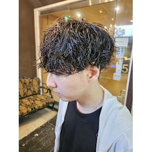 ツイストスパイラル - メンズサロン growth天神店【メンズサロングロウ】 メンズカット/メンズパーマ/眉毛【メンズサロン グロウ テンジンテン メンズサロングロウ  メンズカット メンズパーマ マユゲ】掲載中