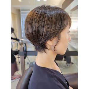 耳かけ丸みショートボブ、ショートボブ