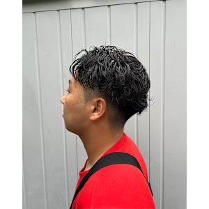 あなたの似合うがわかる！センターパート×ニュアンスパーマ