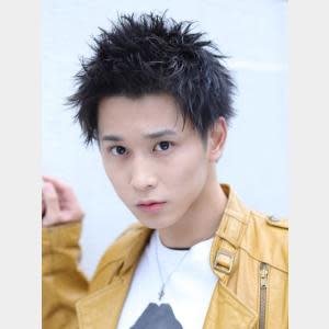 スパイキーショート ツーブロック刈り上げアップバング - KUROT 熊本【クロト クマモト】掲載中