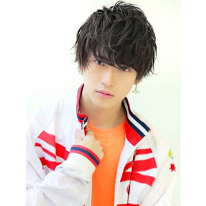 ラウンドマッシュ 黒髪ウルフ 束感 平成ヘア 福岡 大名