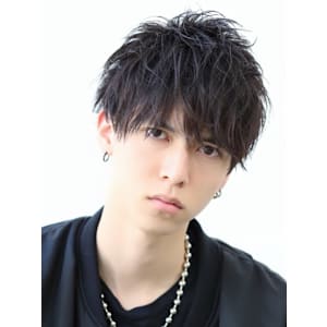 ソフトツイストちょい分けショート 無造作 黒髪  - KUROT 福岡本店【クロト フクオカホンテン】掲載中