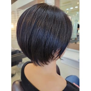 丸みショートボブ、ハンサムショート