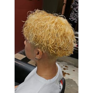 ブリーチ×波巻きパーマ