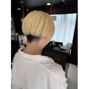 白髪ぼかしブロンドカラー【錦糸町北口】