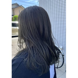 オリーブカラー 