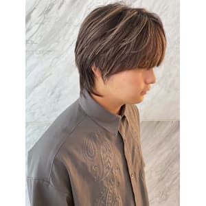 ウルフレイヤー　ハイライトカラー　ミルクティーベージュ